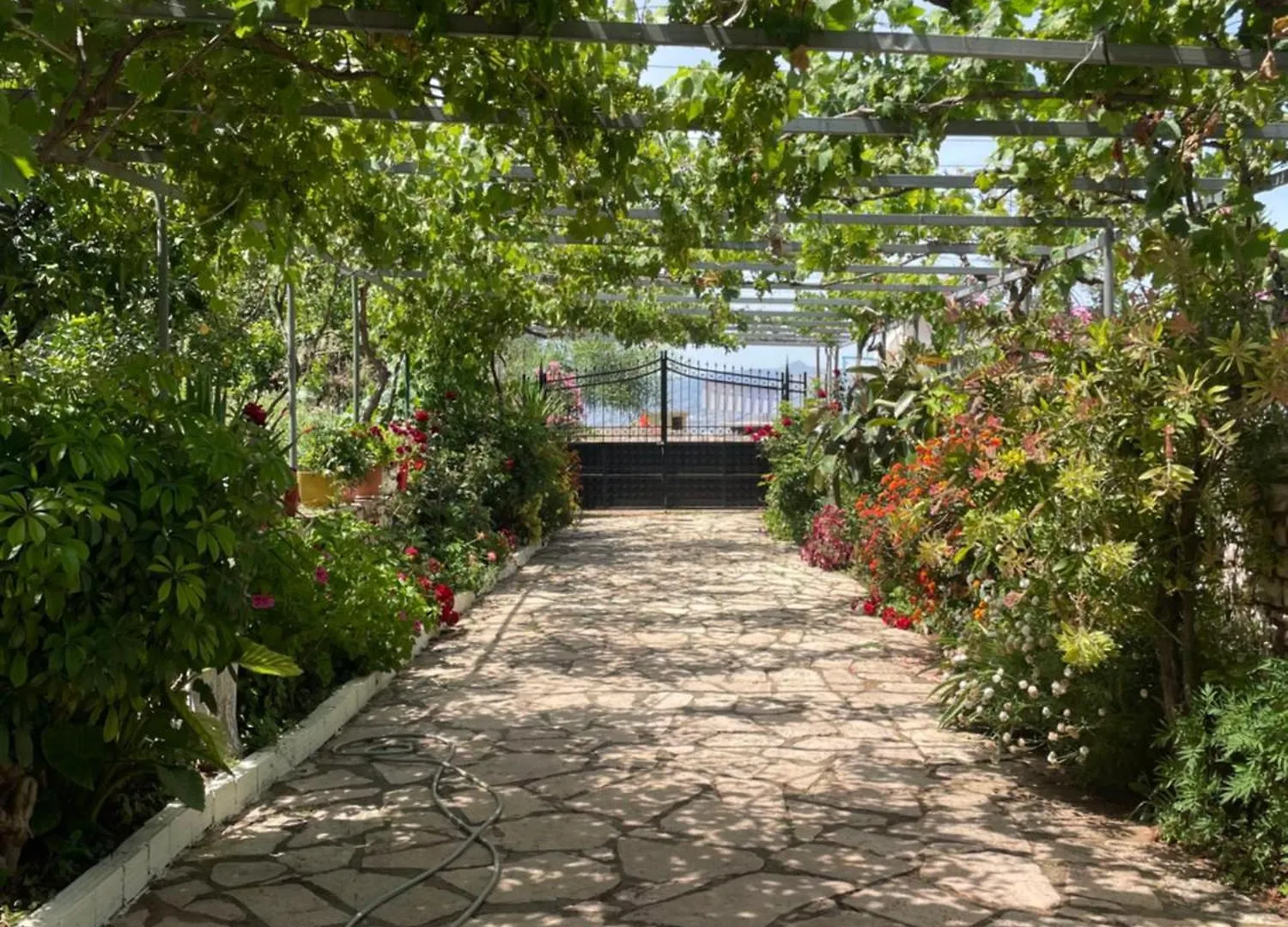 Shtepi Manuel Apartment Sarande